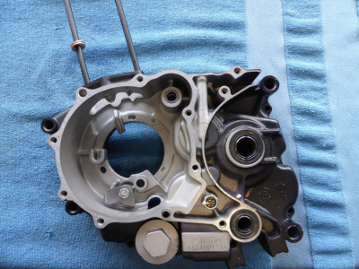 Blok Kartr leva strana motor 125 vzduch rozvod OHC