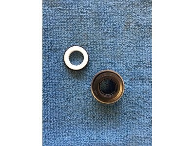 gufero vodni pumpa cross atv