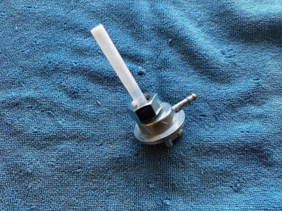 kohout paliva nadrz scutr atd prumer 16mm