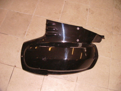 levý zadní blatník - plast - kapotáž na Sport 300