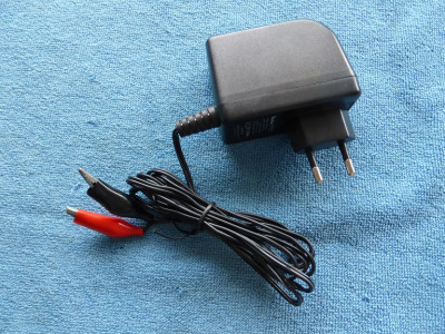 Nabijecka- Udrzovaci zdroj Pro Gelove Baterky