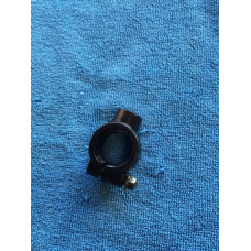 Obijmka drzak riditka 22mm zrcako pravy zavit 10mm