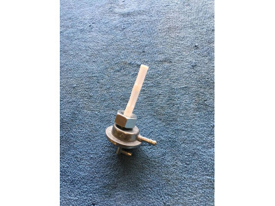 Palivovy filtr kohout scutr atv zavit 12mm