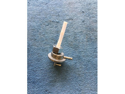 Palivovy filtr kohout scutr atv zavit 14mm