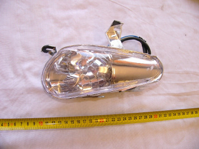 pravé přední světlo Polaris 110 a Polaris 125