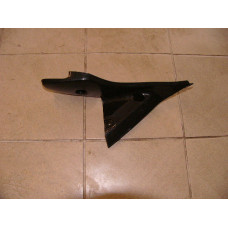 pravý spodní kryt / plast nádrže pro Hyundai SG300