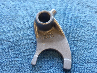 presuvnik stromek vidlicka ZJC