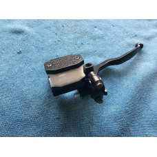 Pumpa scutr atv uni prava