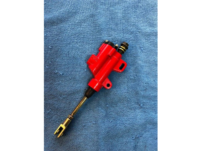 Pumpa valec pitbike zavit 10mm