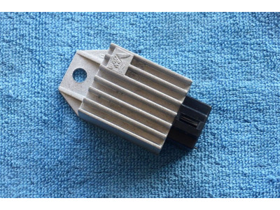 Relé dobíjení 50- 125 cc atv cross skutr atd