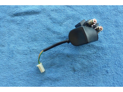 Startovaci civka moto atv  samec konektor