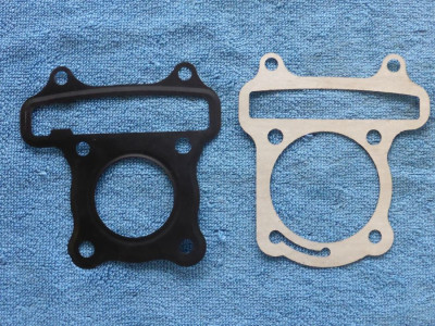 tesneni pod hlavu a valec - skutr Kingway 50