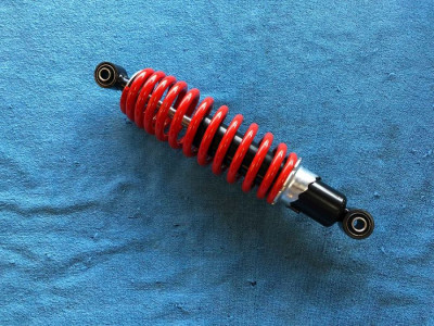 Tlumic uni delka 31cm dira 10mm cross atv