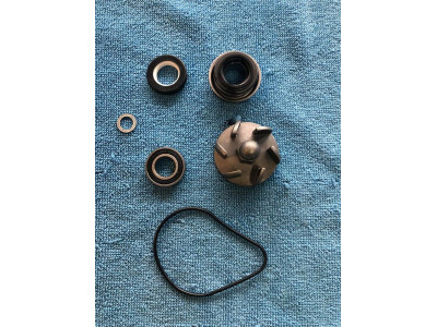 vodni pumpa honda pantheon 125/150cc